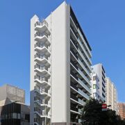 001 外観 南西面+